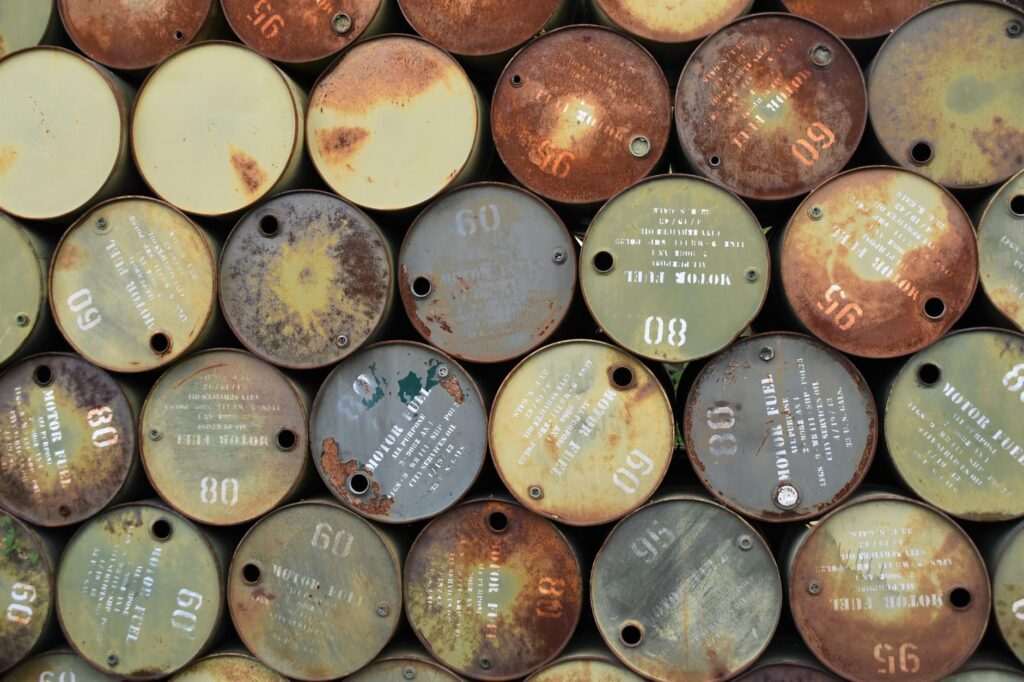 U.S. Issues Temporary License to Allow Purchase of Stranded Russian Oil amid Ongoing Geopolitical Tensions